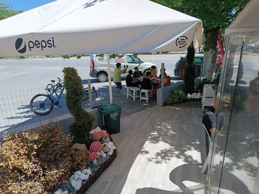 ΚΑΝΤΊΝΑ ΞΟΥΡΟΣ ΓΈΦΥΡΑ_Chalkidóna_slider_image_1