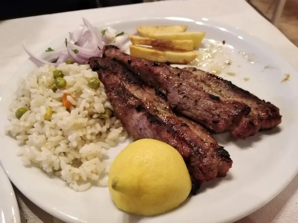 Menü_Таверна Куциубас_Chrysochórafa_Bild_1