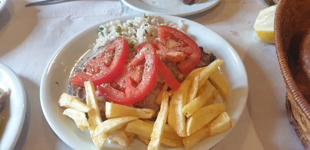 Kostas Patmanidis_Таверна Куциубас_Chrysochórafa_Bewertung