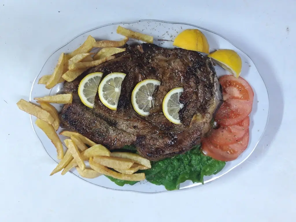 Таверна Куциубас_Chrysochórafa_slider_image_3