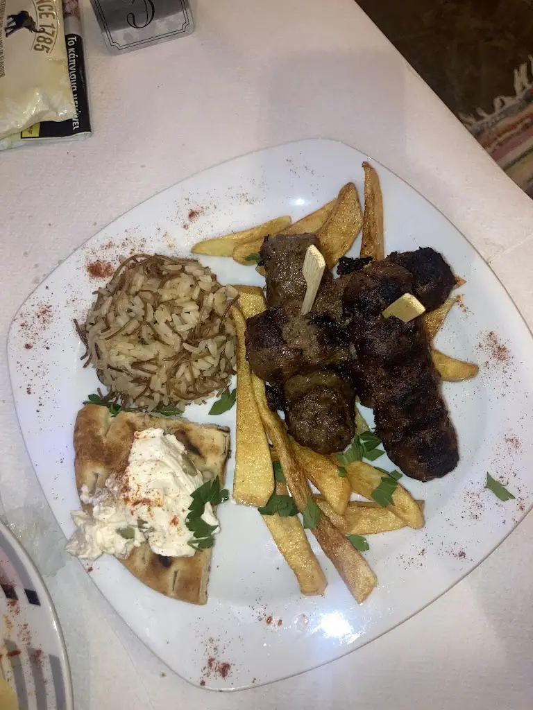 Myrto Stampoulidou_Barba Giorgis Tavern_Chrysochórafa_review