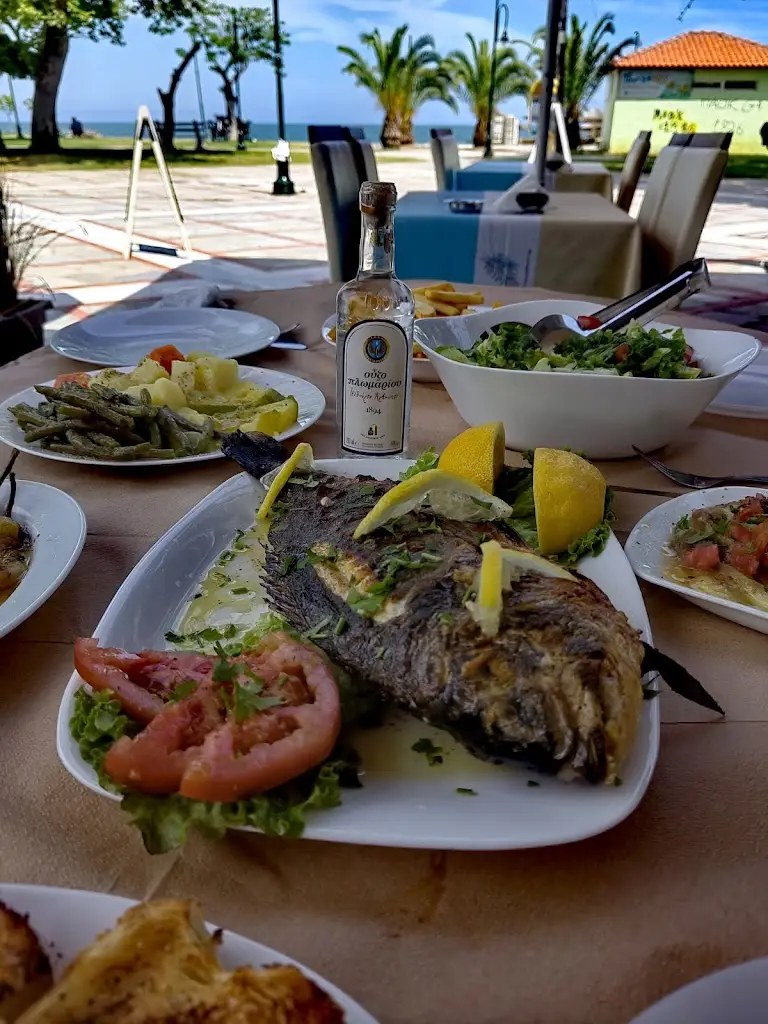 Menü_Fifty-fifty cafe restaurant_Asproválta_Bild_5