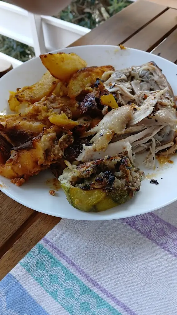 Menu_To Spitiko_Asproválta_image_5