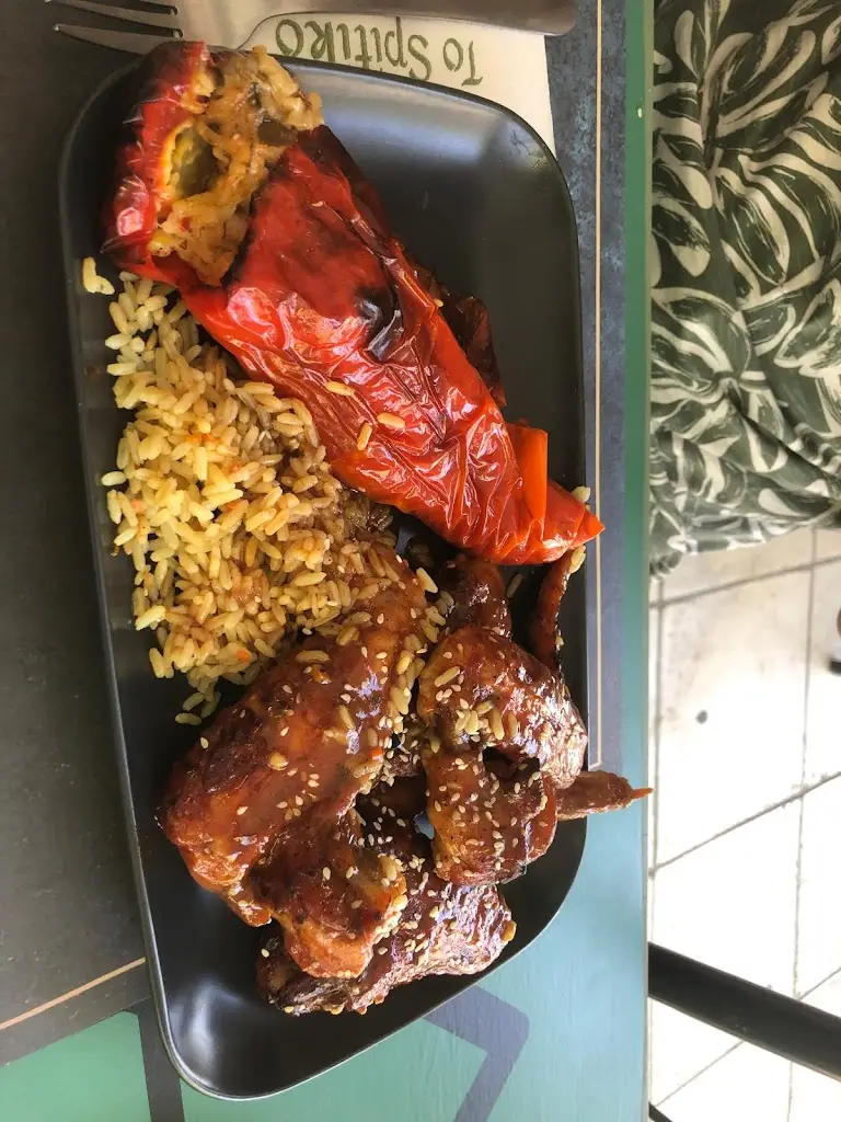 Zorro9713_To Spitiko_Asproválta_review