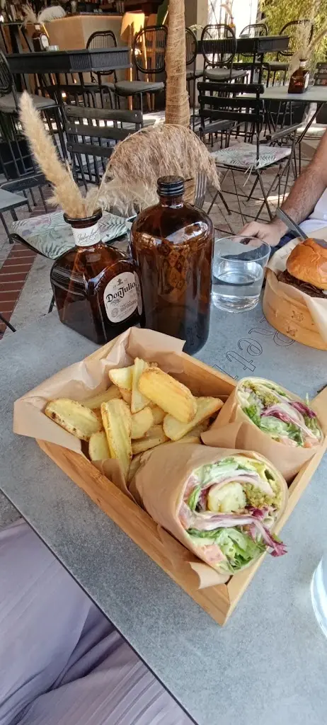 Ana_Sorelle_Asproválta_Bewertung