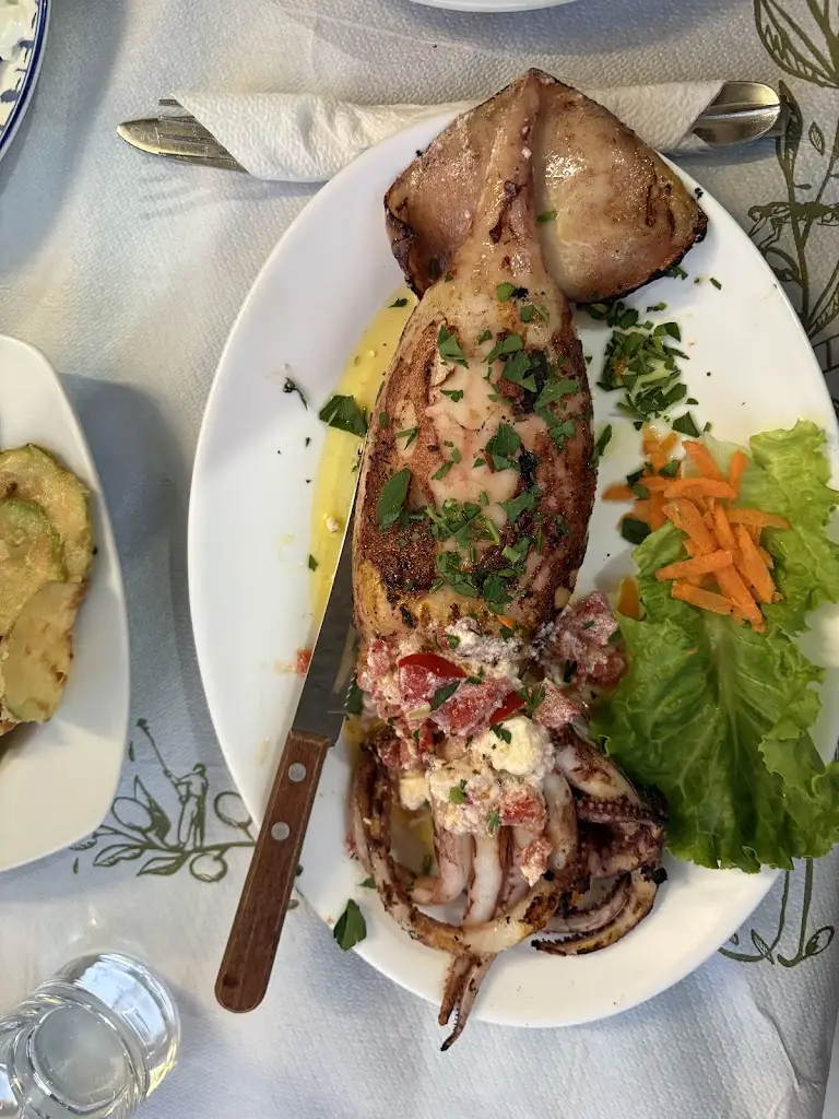 Antonis Ταβέρνα Ασπροβάλτα_Asproválta_slider_image_3