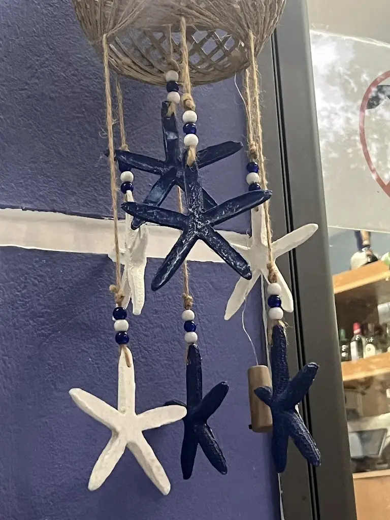 Моника «Monique» Нещо си_Ψαροταβέρνα 