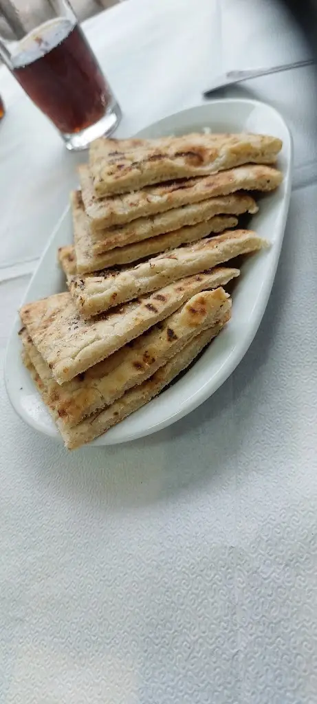 Menu_To Goniako_Asproválta_image_8