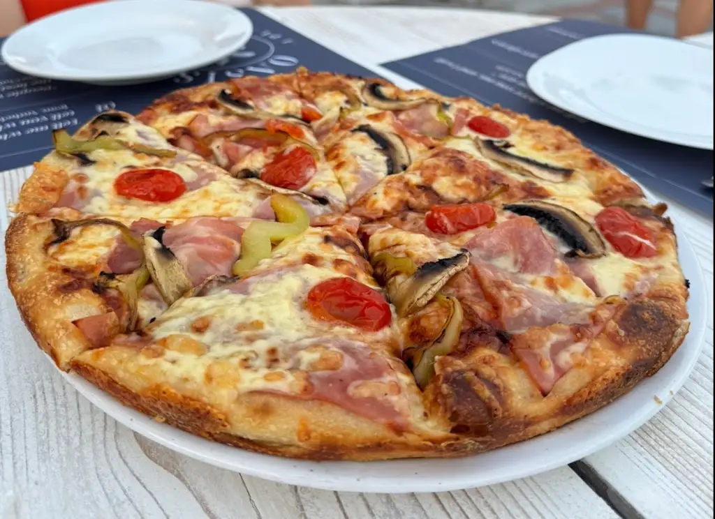 An OASIS for day & night_Asproválta_slider_image_3