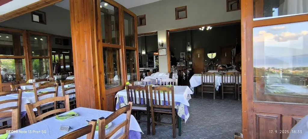 Agnanti Restaurant_Asproválta_slider_image_3