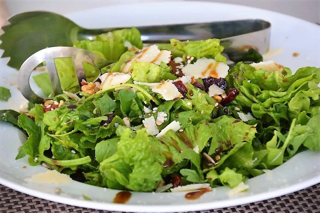 Yard Restaurant_Asproválta_slider_image_2