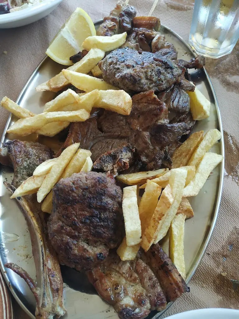 Menu_Taverna tis xarikleias_Aghios Panteleímon_image_2