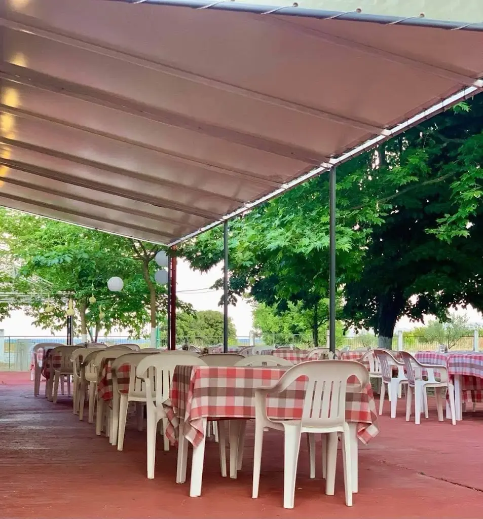 ΕΛΕΝΑ - Elena_Asproválta_slider_image_1