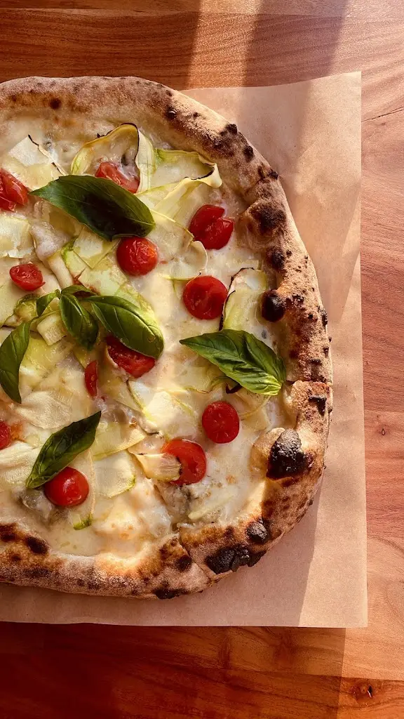 Mozzarella Pizzeria_Asproválta_slider_image_2