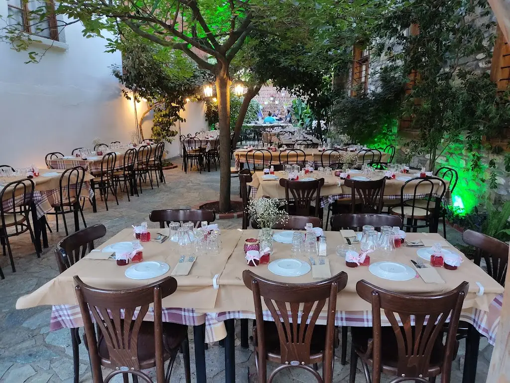 Ambelos Traditional Vine Restaurant_Asproválta_slider_image_1