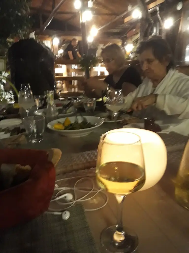 Menü_The Garden Tavern_Chortiátis_Bild_1