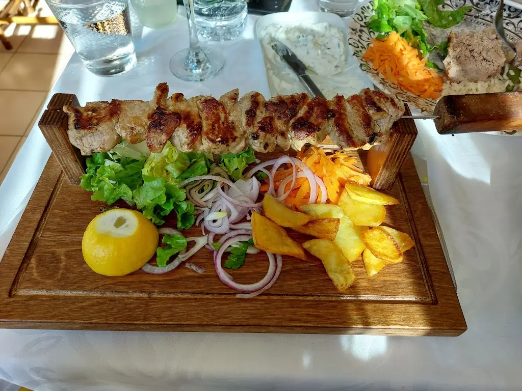 Menü_The Garden Tavern_Chortiátis_Bild_3