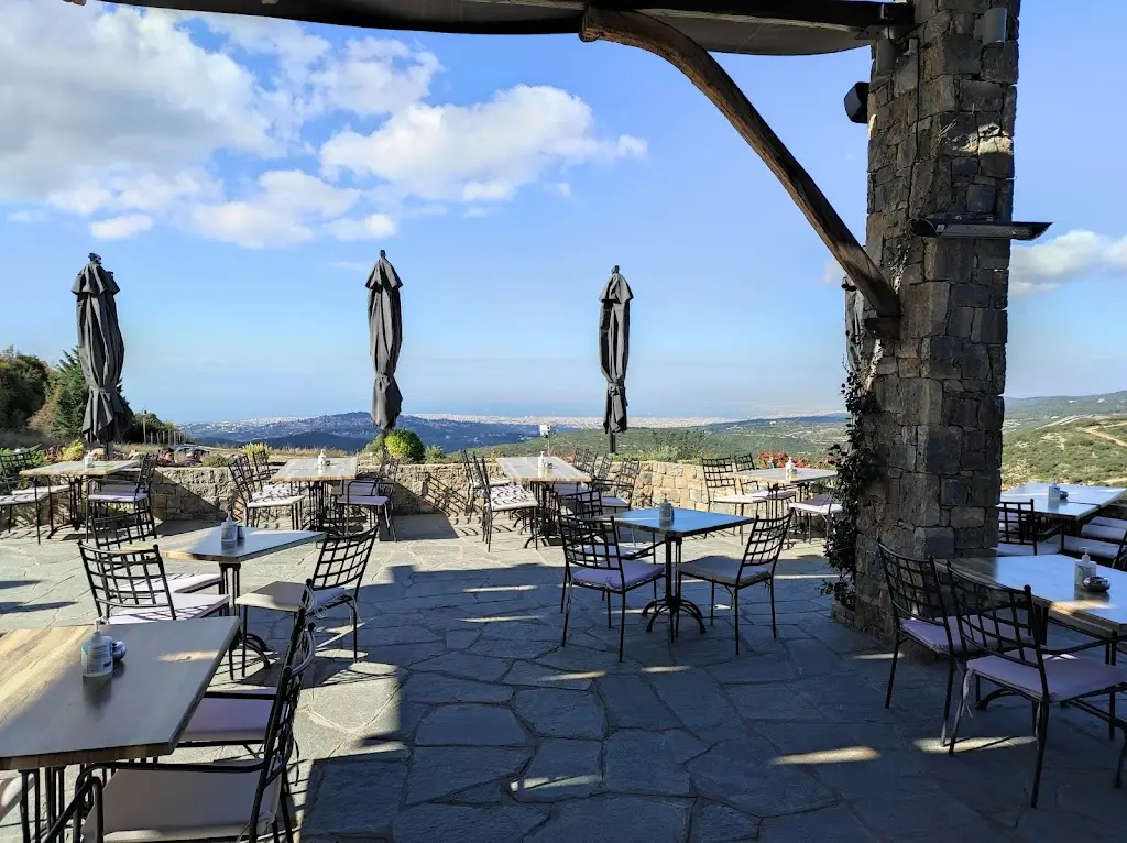 Aelios Petra_Chortiátis_slider_image_1