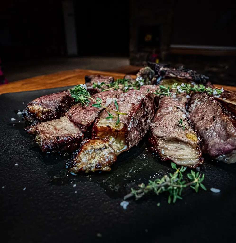 Aelios Petra_Chortiátis_slider_image_3