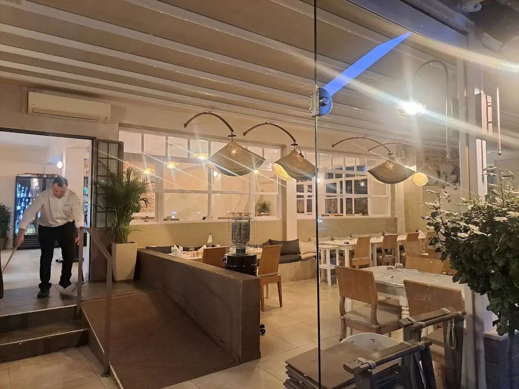 Kimi Thomé_Εστιατόριο Άγκυρα_Chortiátis_Bewertung