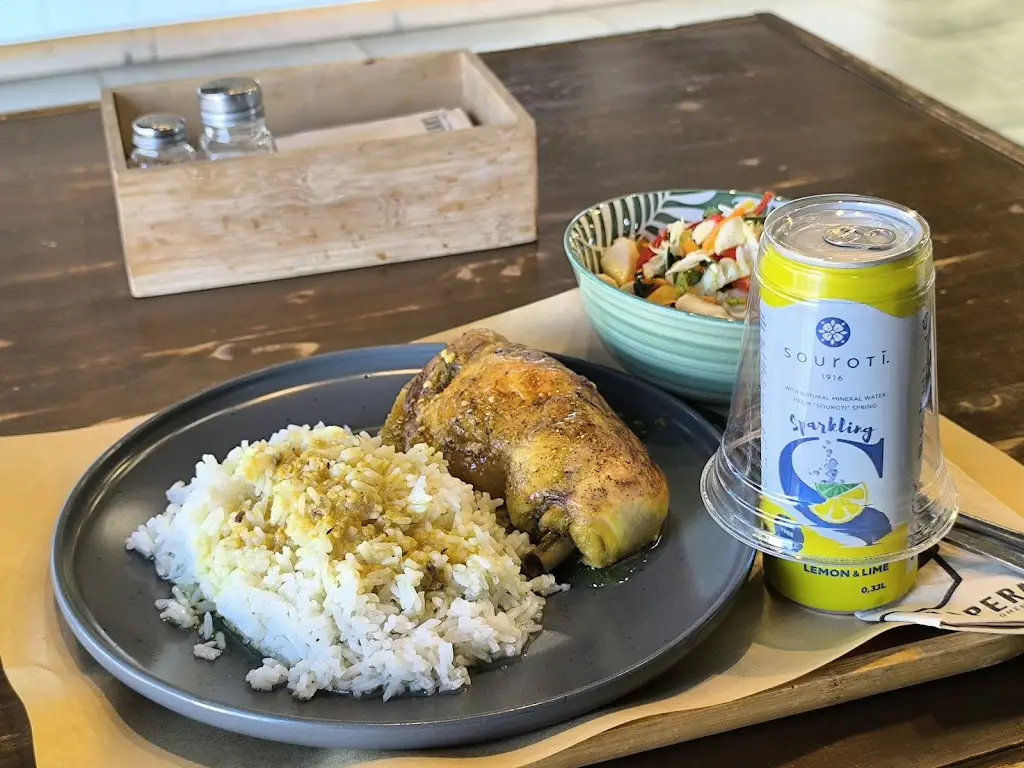 Taperaki_Chortiátis_slider_image_3