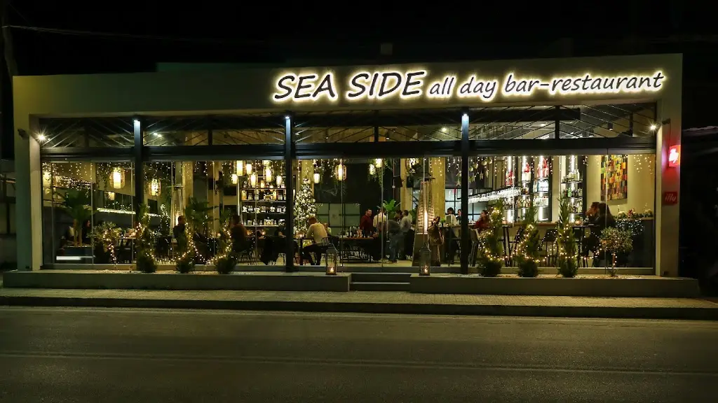 SEA SIDE all day bar-restaurant_Artémida_slider_image_1