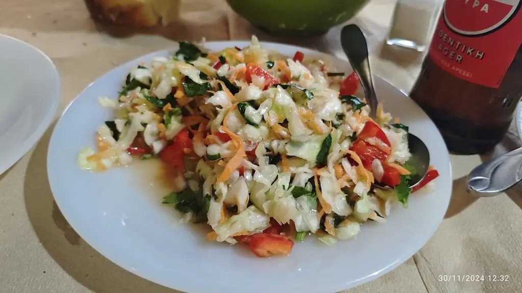 Menü_Μεζεδοπωλείο Η Πλατεία_Epanomí_Bild_7