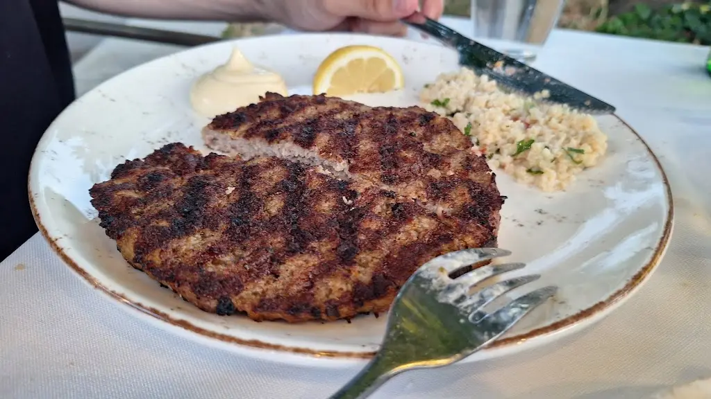 Deni Gorgievski_Κυρά Μάρθα Επανομή_Epanomí_Bewertung