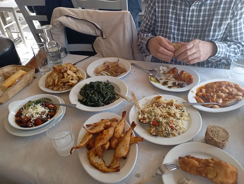 Ουζερί... στην Ευκαρπία_Efkarpía_slider_image_3