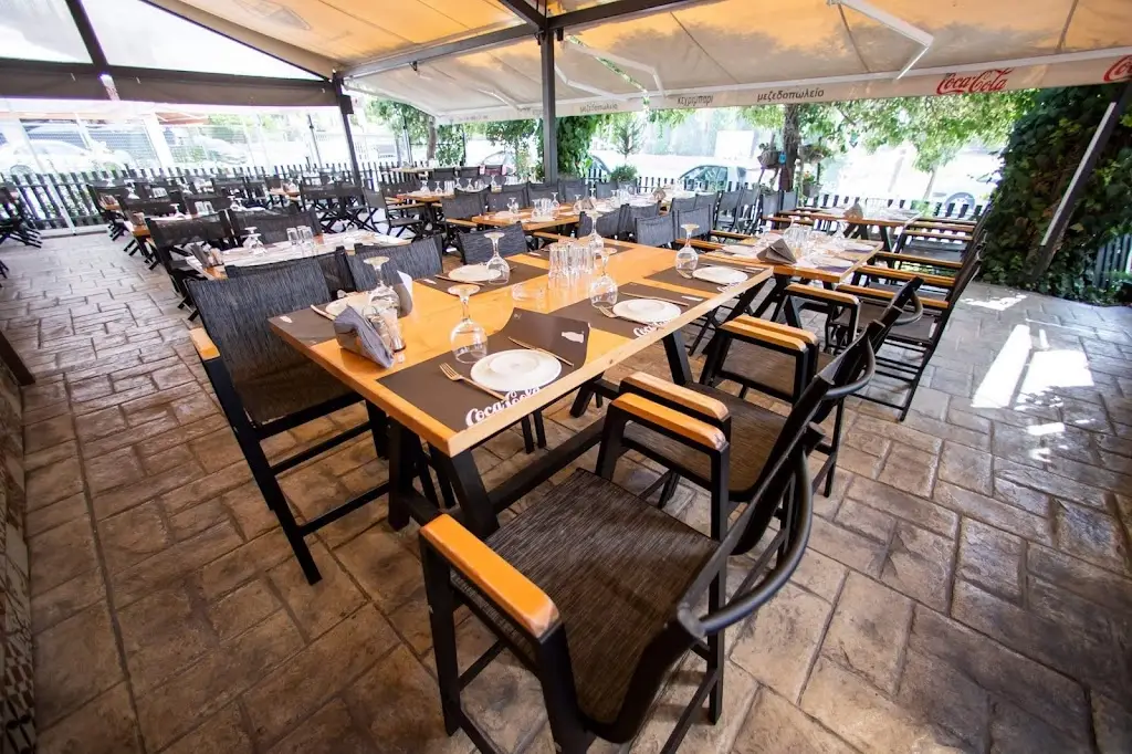 Κεχριμπάρι-Μεζεδοπωλείο Restaurant in Efkarpía