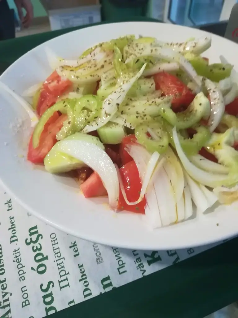 Menü_Ο ΓΥΡΟΣ ΤΗΣ ΓΗΣ.(O GIROS TIS GIS)_Efkarpía_Bild_8