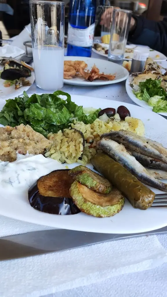 Menu_Με ή Χωρίς Γλυκάνισο_Efkarpía_image_1