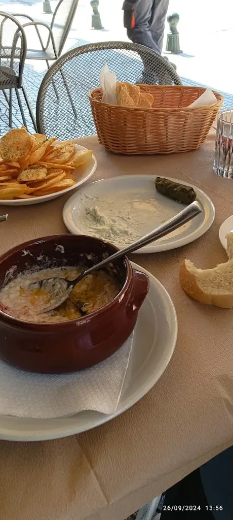 Menu_Με ή Χωρίς Γλυκάνισο_Efkarpía_image_5