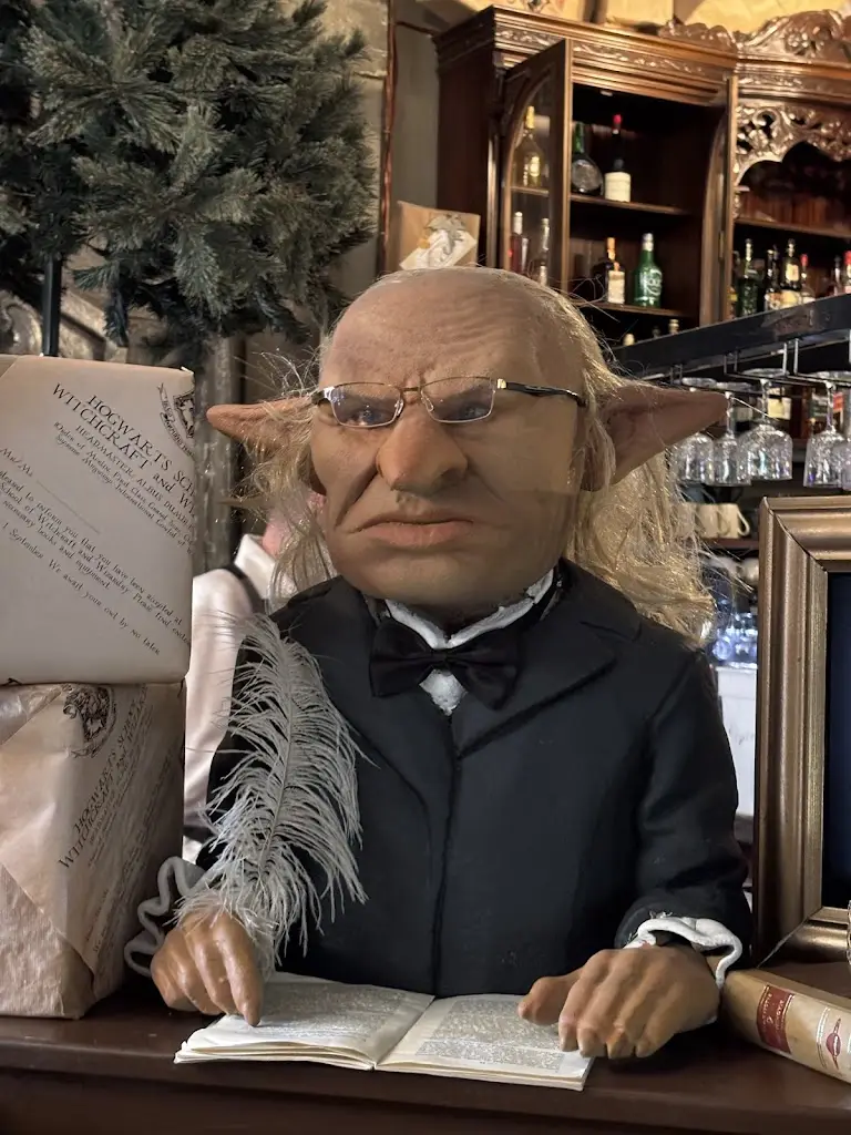 Giannis Dentsas_Doragon_Efkarpía_review