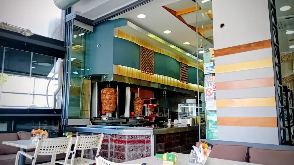 Tsi Tsi Fai_Efkarpía_slider_image_3