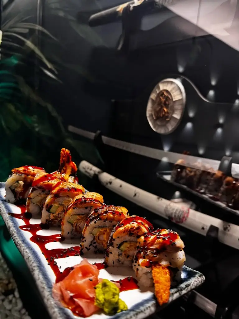 Levi van Wijngaarden_Gohan sushi bar_Efkarpía_avis