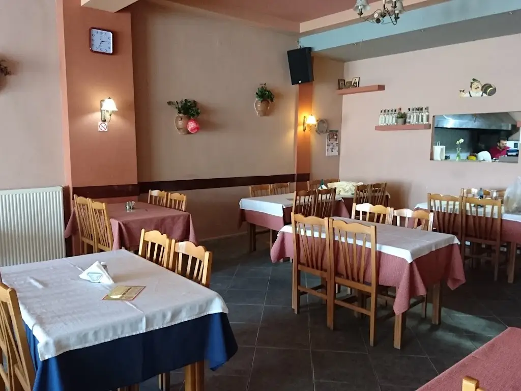 Tavern "Cheers" Restaurant in Evropós