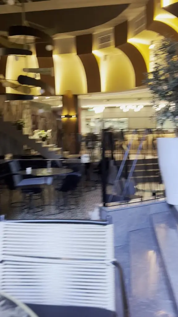 huong luu_Katarraktes Complex - RestoBar_Édessa_review