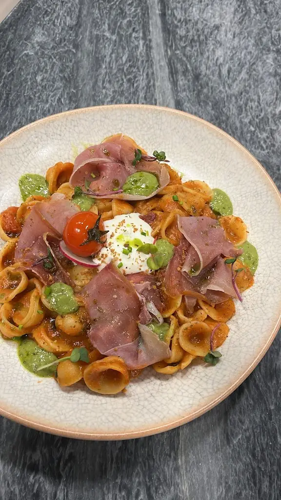 Ресторан „Ѕвезда“ / Εστιατόριο 