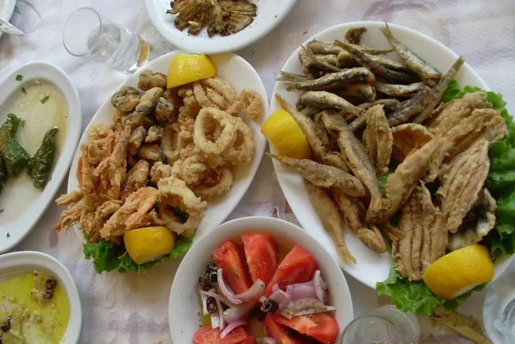 Τσιπουράδικο - Ταβέρνα Το Μισίρι_Édessa_slider_image_2