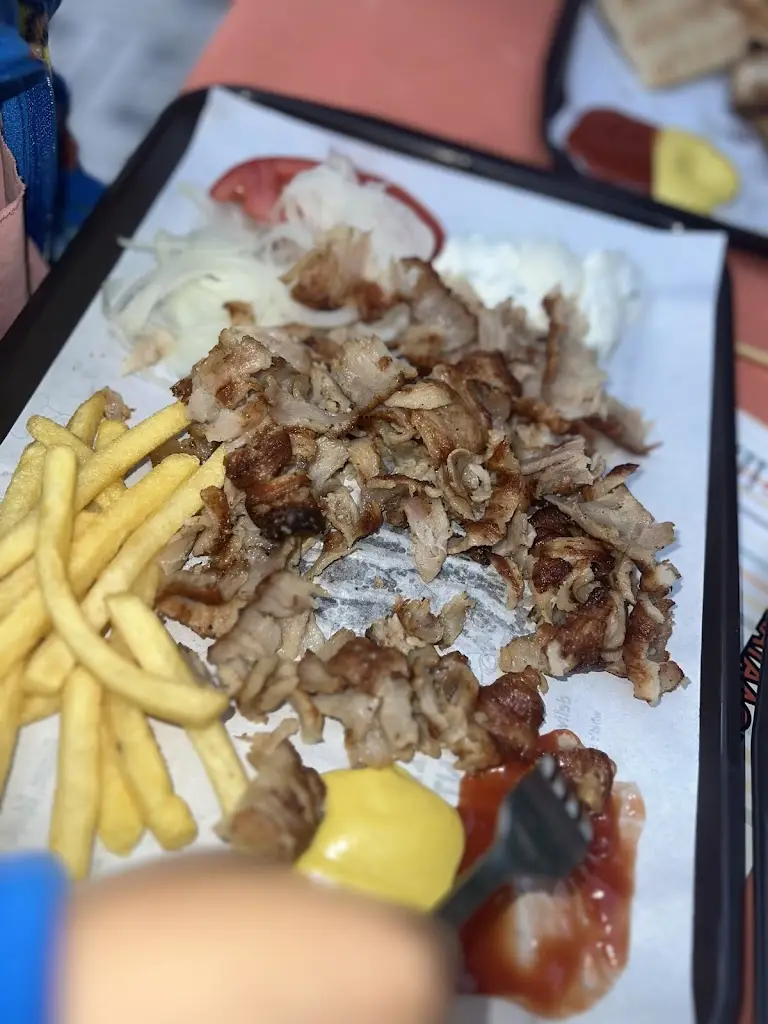 Η γωνιά του χοντρού_Édessa_slider_image_3