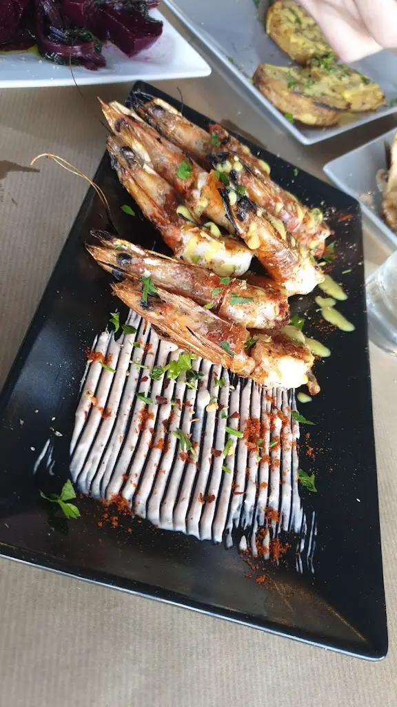 Menü_Δυτικόν καφέ•μεζέ•ποτό_Évosmos_Bild_1