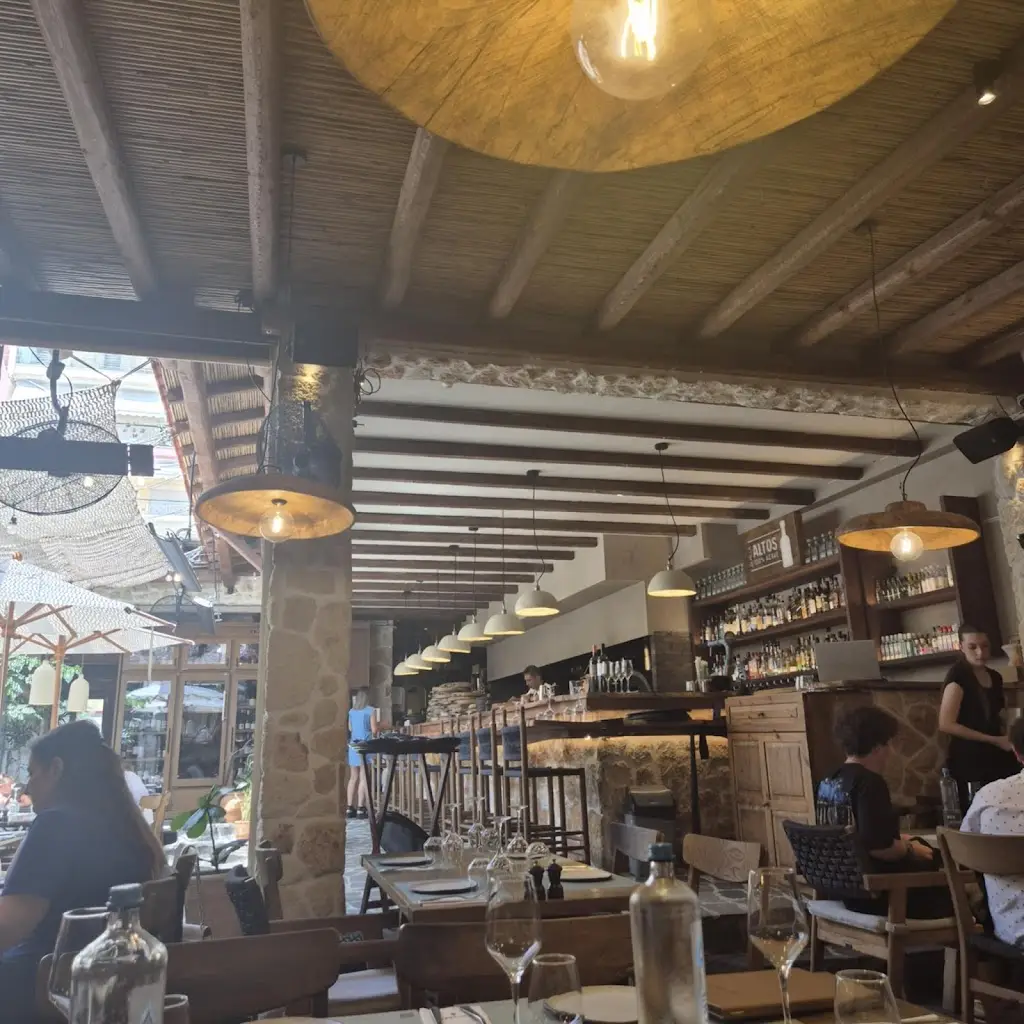 Pavlos Konstantinidis_Anama_Évosmos_review