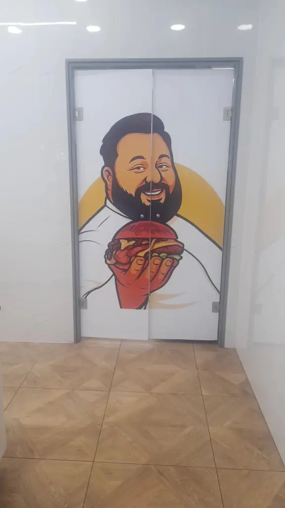 STIVOS BURGER & STEAK_Évosmos_slider_image_2