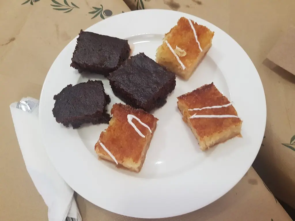 manos toro_MONDO ''Το στέκι της Αργιθέας''_Évosmos_Bewertung