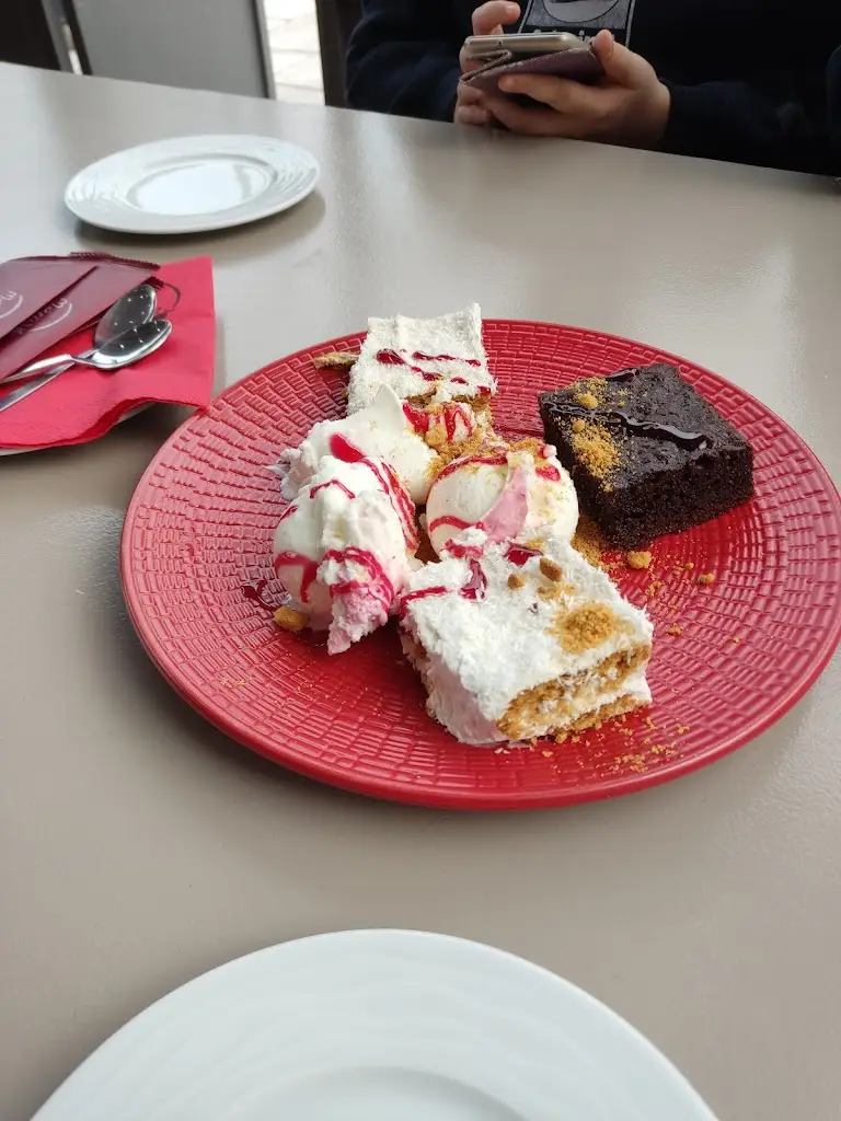 Menü_Μεζεδοπωλείο Μύρτιλο_Évosmos_Bild_6