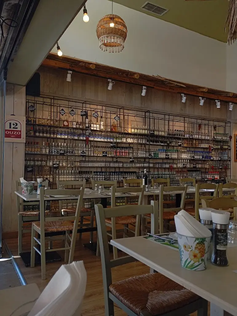 TSIR TSIR MEZE_Évosmos_slider_image_2