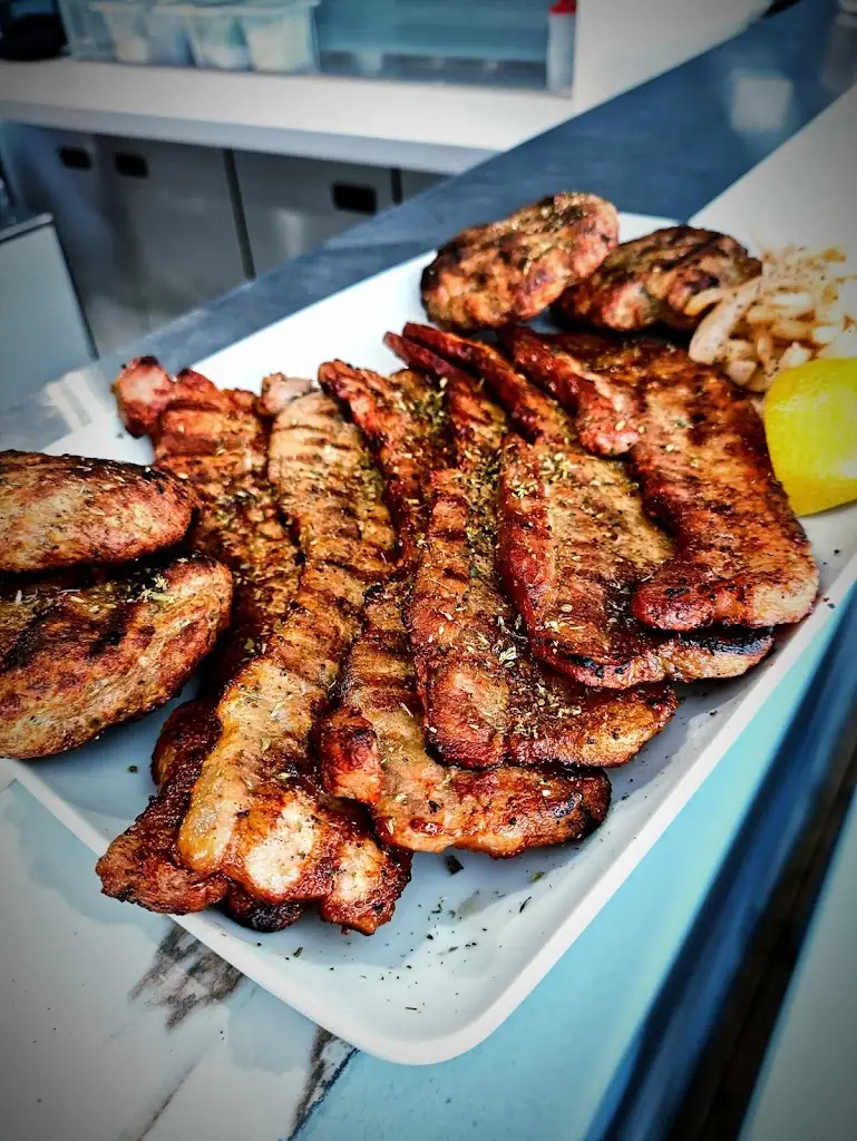 Menu_Ρόκα Μεζεδοπωλείο_Évosmos_imagen_1