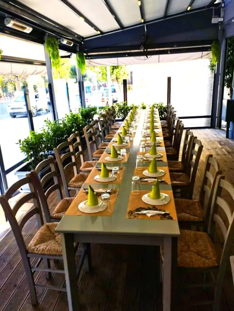 Ρόκα Μεζεδοπωλείο_Évosmos_slider_image_3