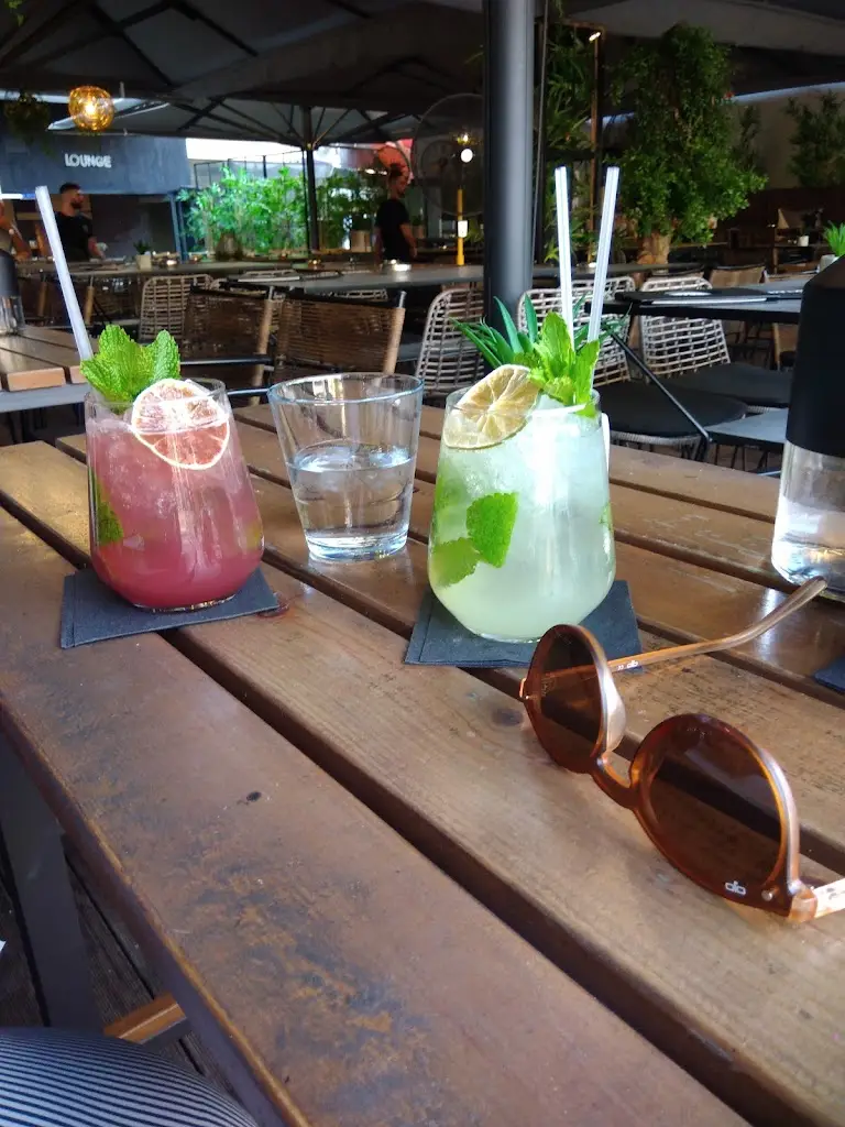 Menü_Model Urban Style Bar_Évosmos_Bild_3